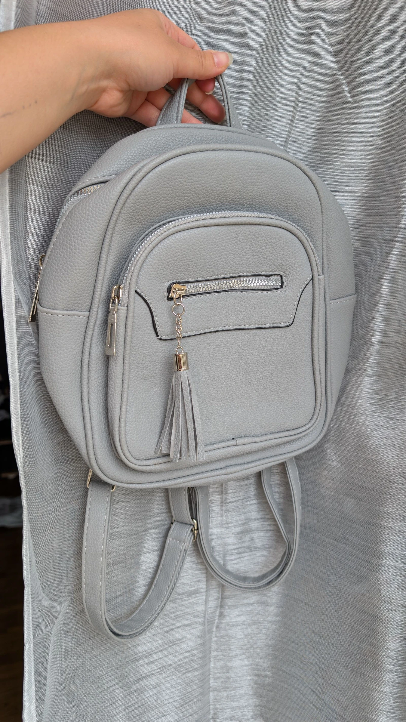 Mini sac a dos gris 